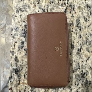 Micheal Kors Wallet